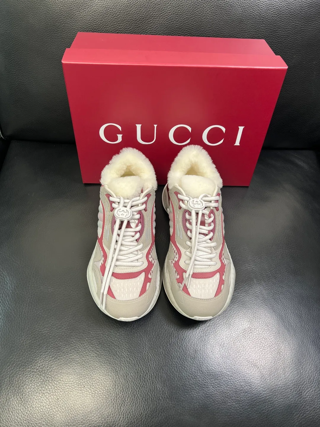 Men's shoes 💰980 Gucci high quality top crafts Gucci counter new original configuration, imported Italian cowhide fabric, imported wool lining cowhide pad, breathable and comfortable, sole: original factory special supply original sole super comfortable, original factory and single goods, welcome to compare, code number 39-44 (customized 38 45)
